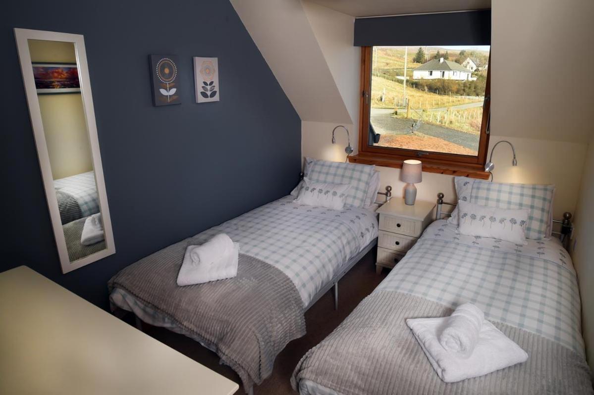 Rowan Cottage Self Catering Portree Esterno foto